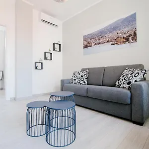  Apartment Bright - The House Of Travelers