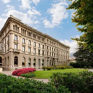 Palace Hotel