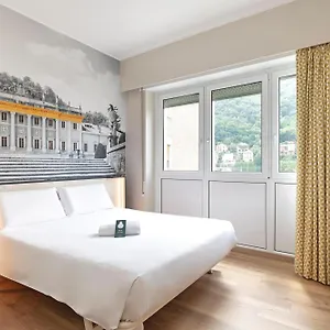 Center Hotel
