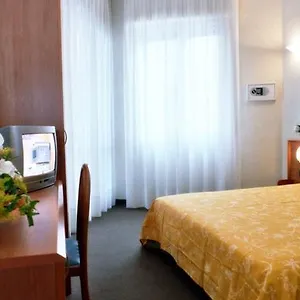Hotell Engadina, Como